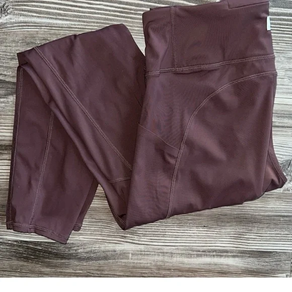 Vuori Stride Leggings With Pockets 7/8 Length High Waisted Chestnut Size Medium - Picture 3 of 3